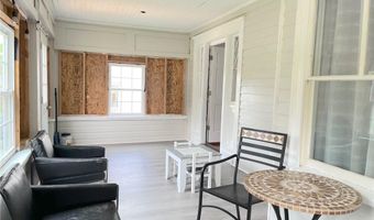 72 Sayles Ave, Warwick, RI 02889
