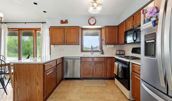 704 Redding Rd, Angola, IN 46703