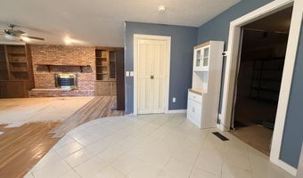301 Sharon Dr, Americus, GA 31709