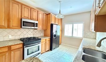 5241 Colodny Dr 403, Agoura Hills, CA 91301