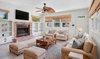17 Railroad Ave, Beachwood, NJ 08722