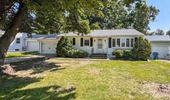 109 S Dubuque St, Anamosa, IA 52205