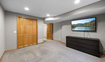 10390 64th St NE, Albertville, MN 55301