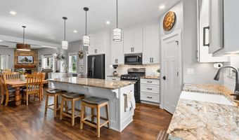 5401 N AMETHYST Dr, Appleton, WI 54913