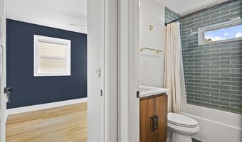 1858 Rutledge St, Madison, WI 53704