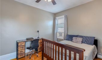 1640 Cranston St, Cranston, RI 02920