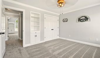 225 Watersedge Dr, Boiling Springs, SC 29316