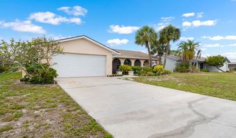 736 FLAMINGO Dr, Apollo Beach, FL 33572