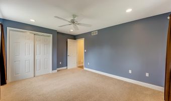 200 Cobb Rd, Aurora, IN 47001