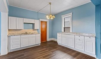 5839 McMillan St, Allen Park, MI 48209