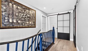 318 Farmington Ave, Cranston, RI 02920