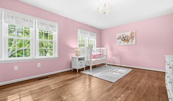 20 S MONTANA St, Arlington, VA 22204