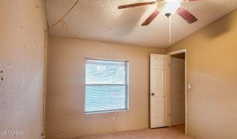 27651 S Canoa Rd, Amado, AZ 85645