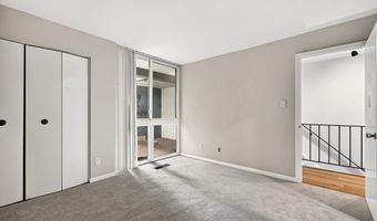 2212 S RANDOLPH St 1, Arlington, VA 22204
