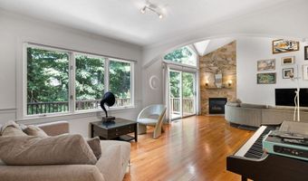 10 Blue Heron Way, Acton, MA 01720