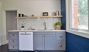 6208 Bixby Ave, Affton, MO 63123