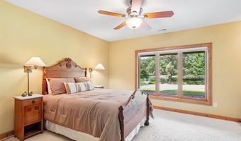 25173 Pin Oak Dr, Adel, IA 50003