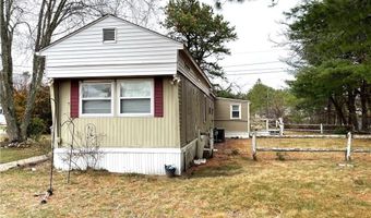 12 Valiant Dr, Coventry, RI 02816
