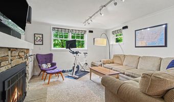 9 E Heatheridge St, Ann Arbor, MI 48104