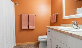 1811 Wildflower Ln NE, Alexandria, MN 56308