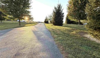 810 Glen Meadows Pkwy, Bedford, IN 47421