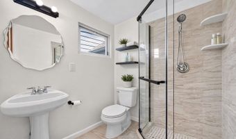 28 Willow St, Bayonne, NJ 07002