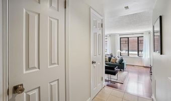 1080 WISCONSIN Ave NW 1004, Washington, DC 20007