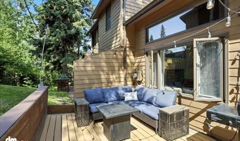 6622 Lakeway Dr, Anchorage, AK 99502