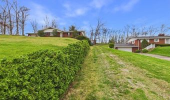 415 Redbud Dr, Ashland, KY 41102