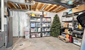 137 Wilder Ln, Ames, IA 50014