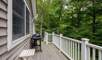 45 N Nabby Rd, Danbury, CT 06811