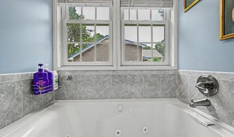 114 Caedman Dr, Albrightsville, PA 18210