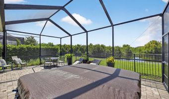 6903 Crestpoint Dr, Apollo Beach, FL 33572