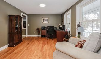 2 Deer Run Cir, Arundel, ME 04046