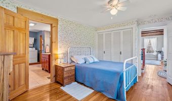 880 S Barre Rd, Barre, VT 05641