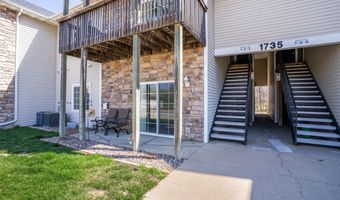 1735 34th Ave SW 1, Altoona, IA 50009