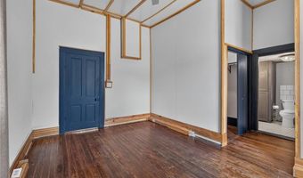 1421 Hendrix St, Altus, AR 72821