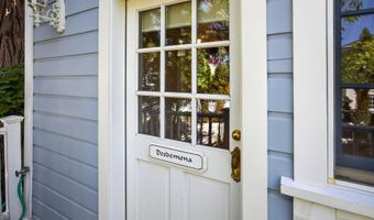 496 Beach St, Ashland, OR 97520