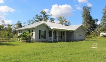 1720 Arizona St, Alford, FL 32420