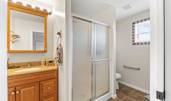 3 Grandview Dr, Berlin, NH 03570