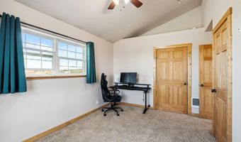 25 NEOSHA Trl, Boulder, WY 82923