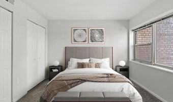 33 CANTERBURY Sq 302, Alexandria, VA 22304