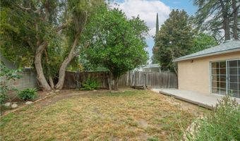 17420 Collins St, Encino, CA 91316