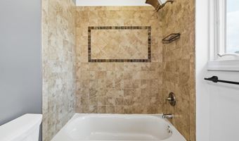 646 Compass Ave, Beachwood, NJ 08722