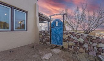 32 CIELO DORADO Dr, Anthony, NM 88021