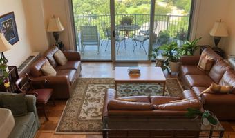 1200 N NASH St 830, Arlington, VA 22209