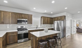 16849 SW FRIENDLY Ln, Beaverton, OR 97007