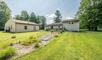 6142 Fairview Rd, Austintown, OH 44515