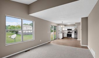 2893 Barrows Rd, Columbus, OH 43232