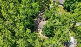 15129 Locust Grove Dr, Argentine, MI 48418